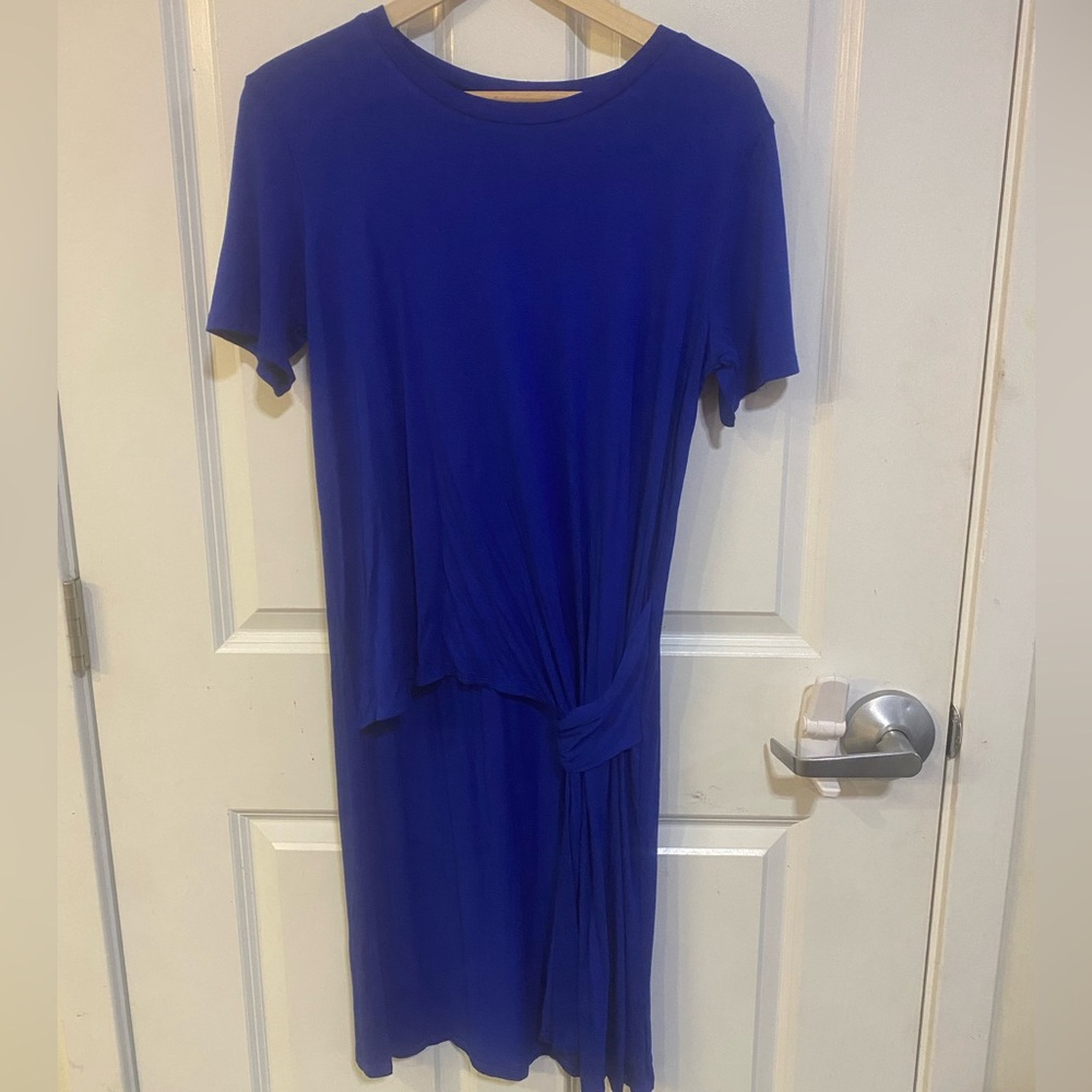 Boutique Hi-Lo Tshirt